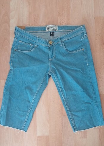 Bershka Mini Kadın Denim Şort - Görsel 7