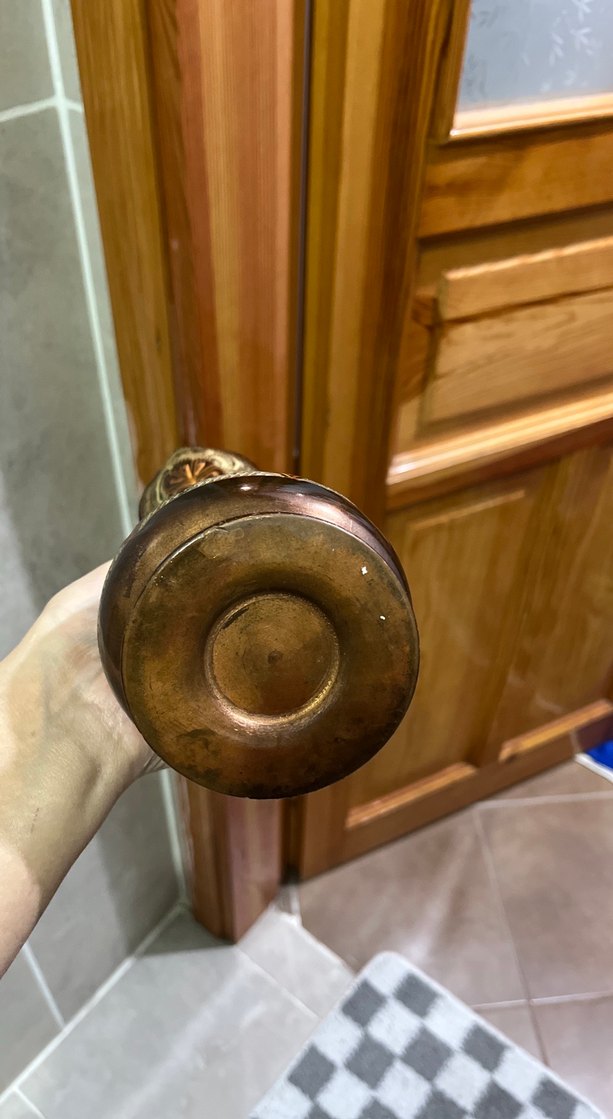 Koyu Kahverengi İşlemeli Vazo - Görsel 4