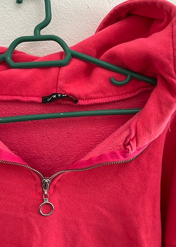 Kadın Kırmızı Fermuarlı Sweatshirt - Görsel 3