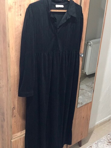 44 Beden siyah Renk Kadife elbise