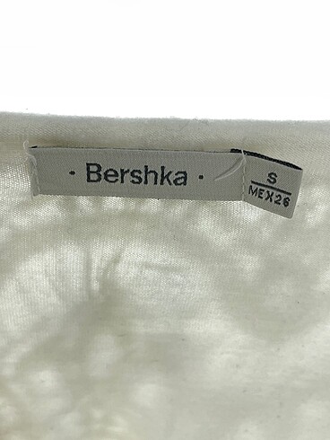 s Beden beyaz Renk Bershka Kısa Elbise %70 İndirimli.