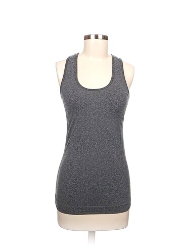 H&M T-shirt %70 İndirimli.