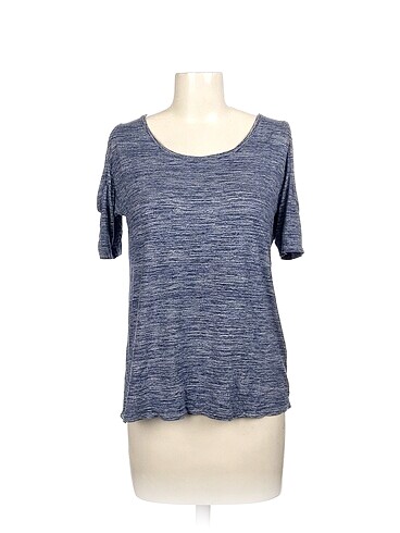 Diğer T-shirt %70 İndirimli.