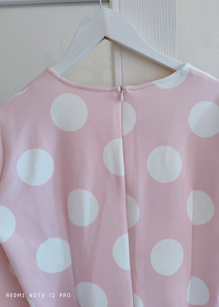 Pembe beyaz puanlı sıfır elbise - Görsel 4