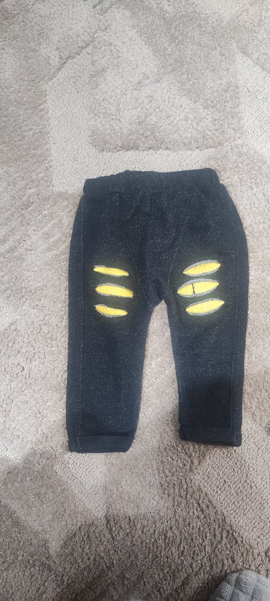 Sarı Düğmeli Erkek Çocuk Bol Kesim Pantolon - Görsel 4