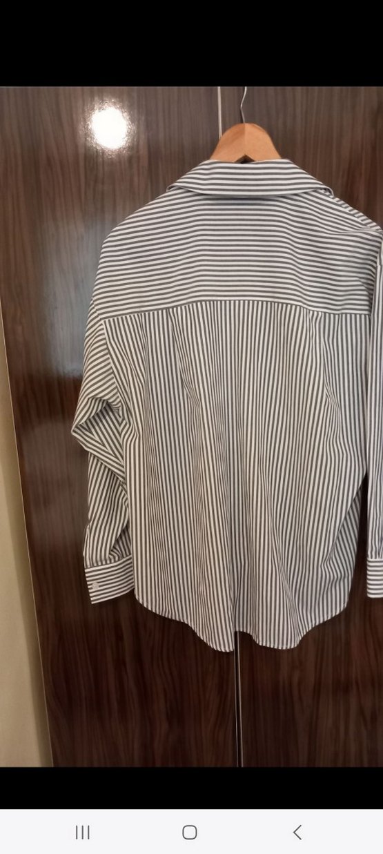 Kadın Gri Beyaz Çizgili Uzun Kollu Gömlek - Görsel 3