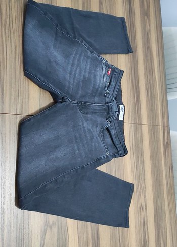 Lee Cooper 32