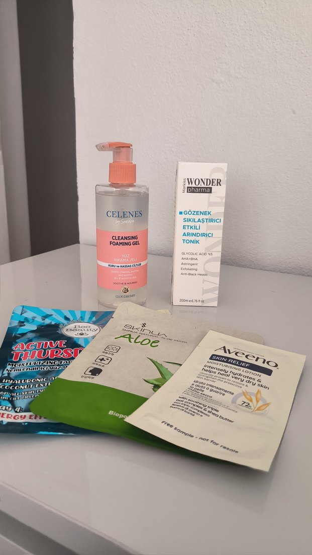 Celenes Temizleyici Jel ve Wonder Gözenek Sıkılaştırıcı Tonik - Görsel 2