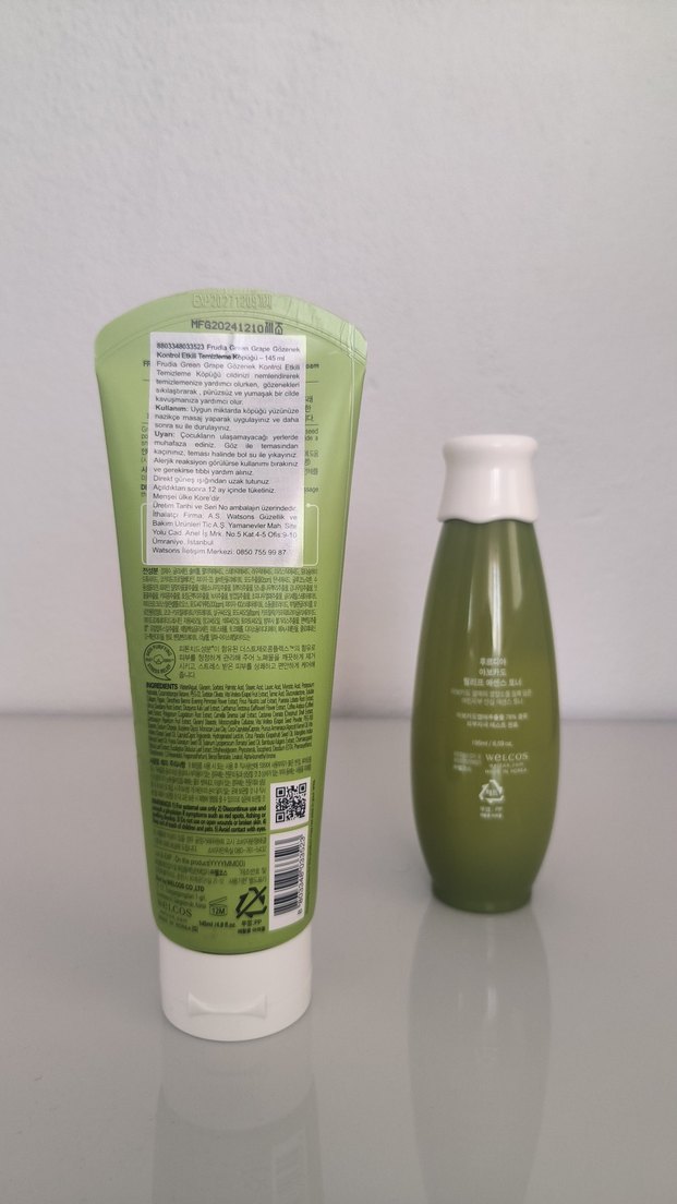 Frudia Yeşil Üzüm Gözenek Temizleyici Köpük ve tonik - Görsel 2