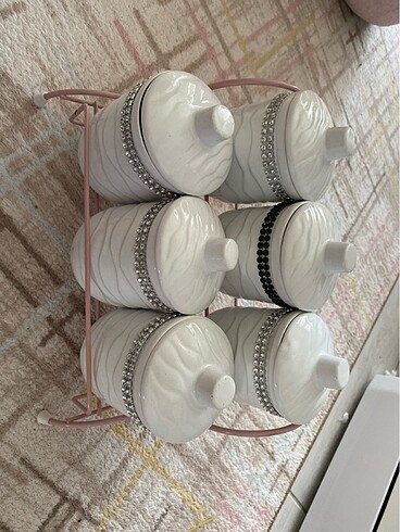 6 lı stantlı porselen baharatlık