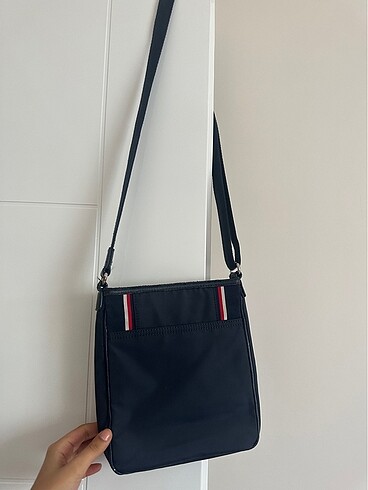 Beden tommy hilfiger çanta