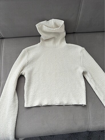 bershka boğazlı crop
