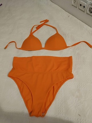 Turuncu Bikini