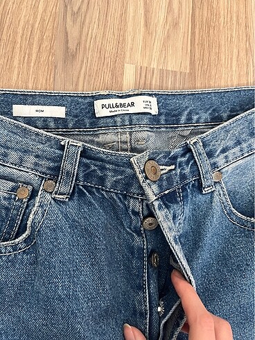 38 Beden pull and bear mom fit jean