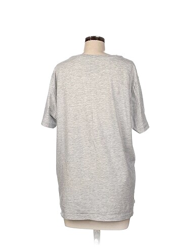 l Beden Mudo T-shirt %70 İndirimli.