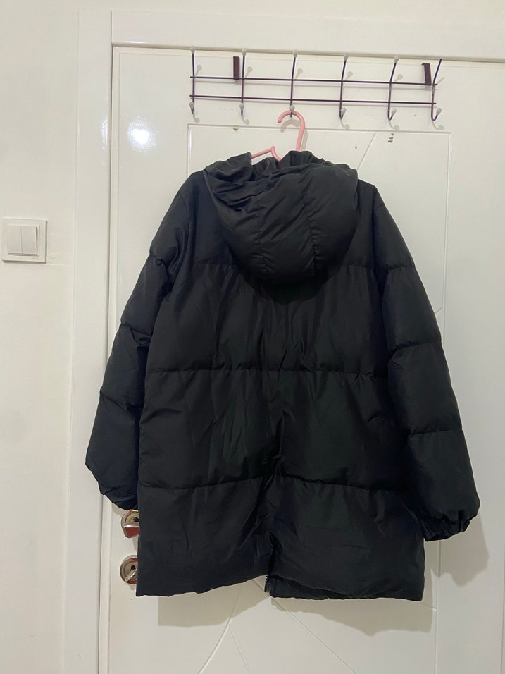 Siyah Düğmeli Kadın Kışlık mont - Görsel 4