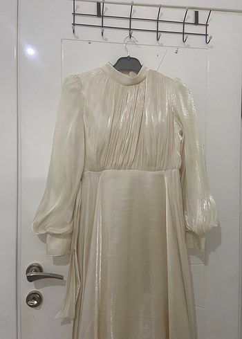 Bej Uzun Kollu Drapeli Nikah Elbisesi - Görsel 3