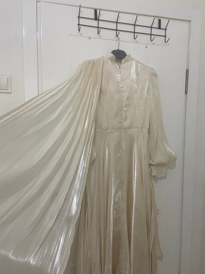 Bej Uzun Kollu Drapeli Nikah Elbisesi - Görsel 5