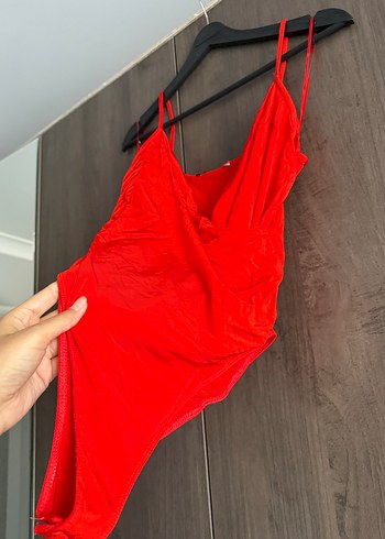 Kırmızı Drapeli İpli Kadın Mayo - Görsel 2