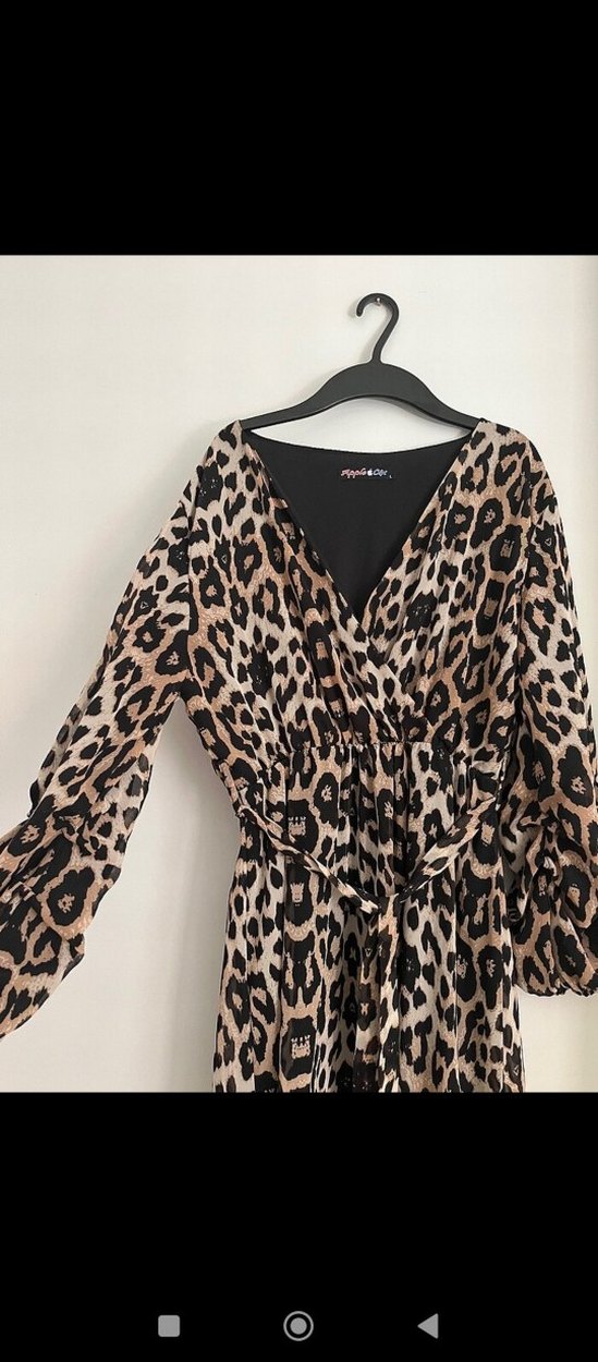 Leopar Desenli Uzun V Yaka Elbise - Görsel 2