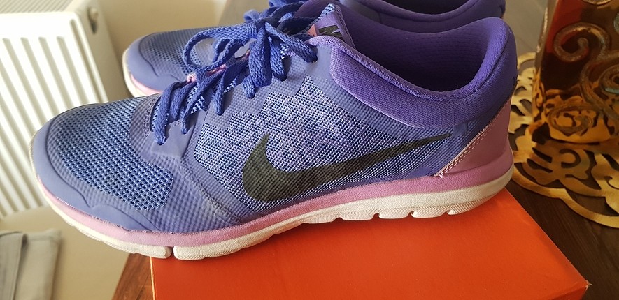nike spor ayakkabi