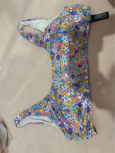 Bikini üstü