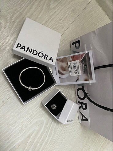 Pandora Bileklik
