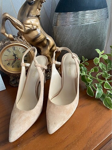 Nine West Nine West