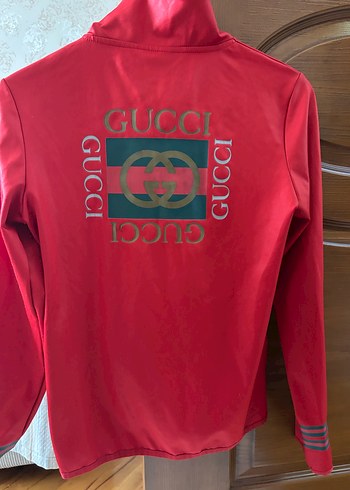 Kadın marka detaylı  Kırmızı Fermuarlı Spor Ceket - Görsel 2