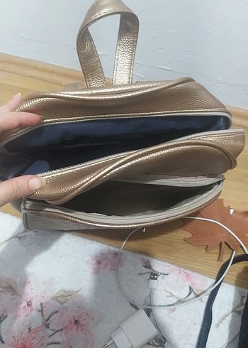 Kahverengi Deri Kadın Sırt Çantası - Görsel 4