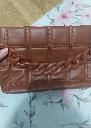 Zincir Detaylı Kahverengi Deri Kadın Çanta - Görsel 3