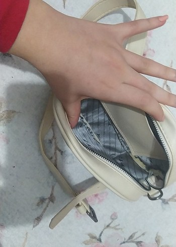 Beyaz Yılan Desenli Tokalı Kadın Çanta - Görsel 3