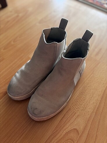 Zara bot