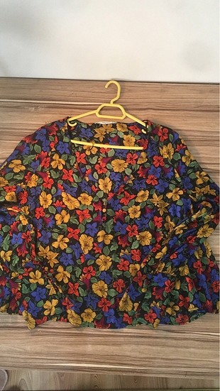 mango çiçekli bluz