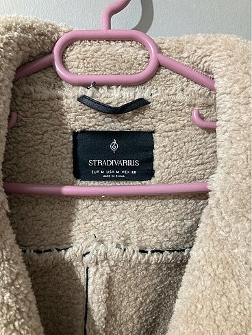 m Beden siyah Renk Stradivarius kürklü ceket