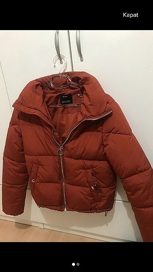 bershka mont