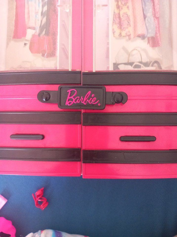 Pembe Barbie Temalı Çocuk Gardırop - Görsel 2