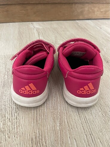 23 Beden pembe Renk Adidas Kız Çocuk Spor Ayakkabı