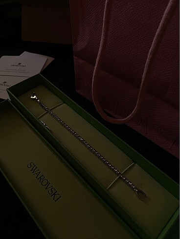 Swarovski su yolu bileklik