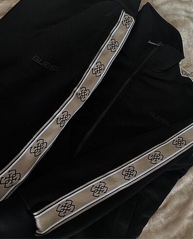 Guess Guess takım