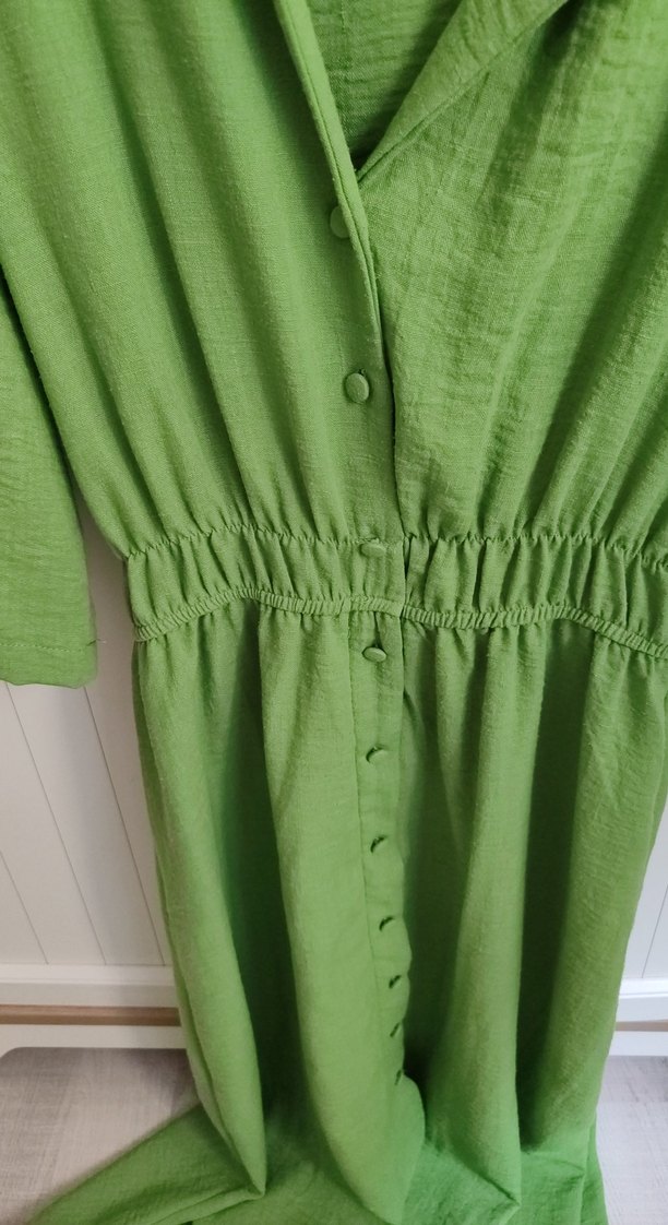 Düğmeli Yeşil Uzun Keten Elbise - Görsel 3
