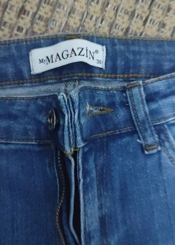 Püsküllü Geniş Paça Mavi Kadın Jean - Görsel 2