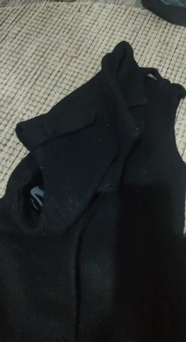 Kuşaklı Siyah Uzun Kollu Kolsuz Kadın Kaban - Görsel 4