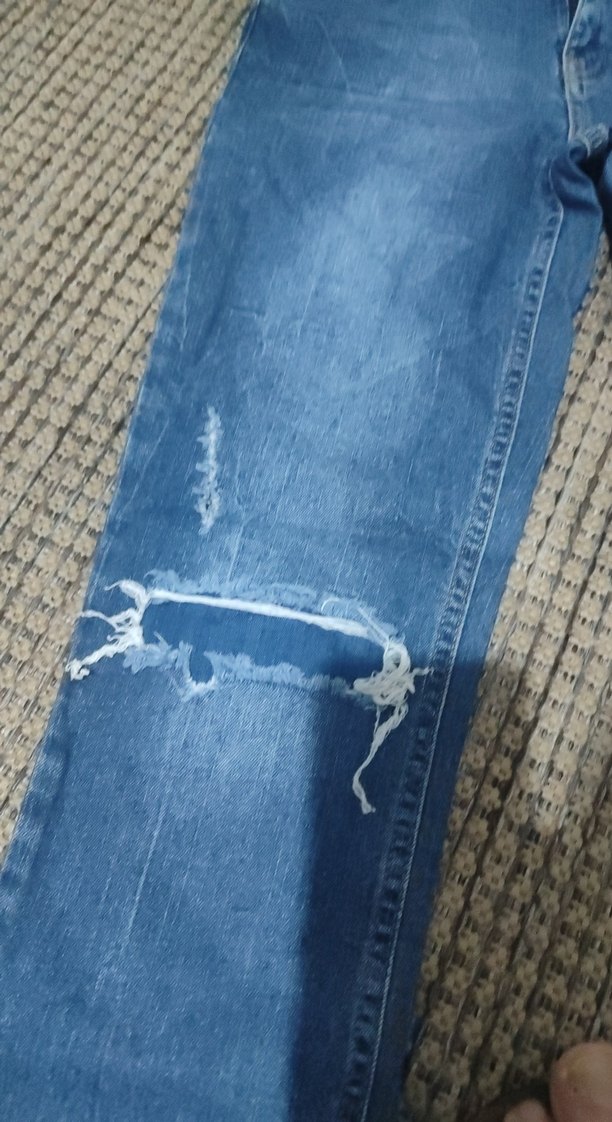 Mavi Yırtık Detaylı Kadın Kot Pantolon - Görsel 3