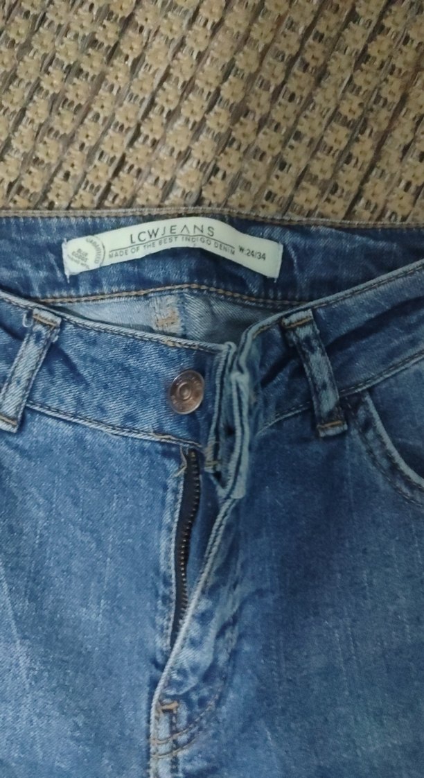 Mavi Yırtık Detaylı Kadın Kot Pantolon - Görsel 2