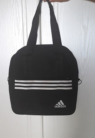 Adidas çanta 