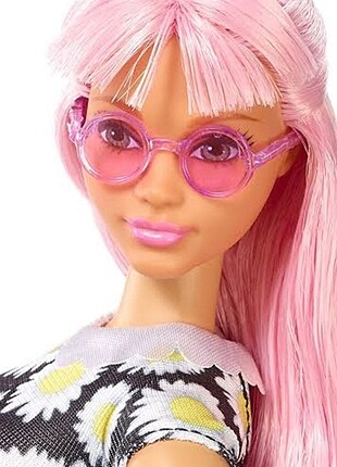 Barbie fashionistas