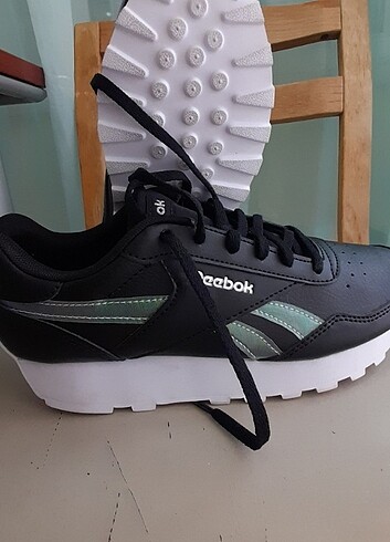 Reebok spor ayakkabı 38.5