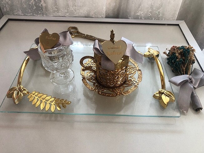 Diğer Nişan tepsisi