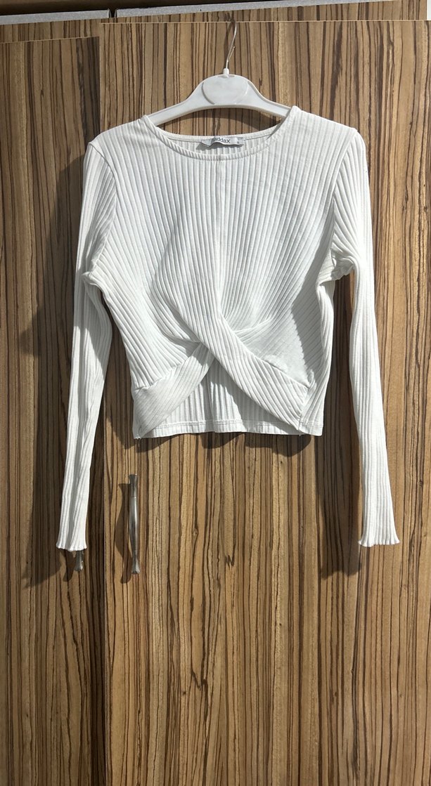 Beyaz Piliseli Kadın Uzun Kollu crop - Görsel 2